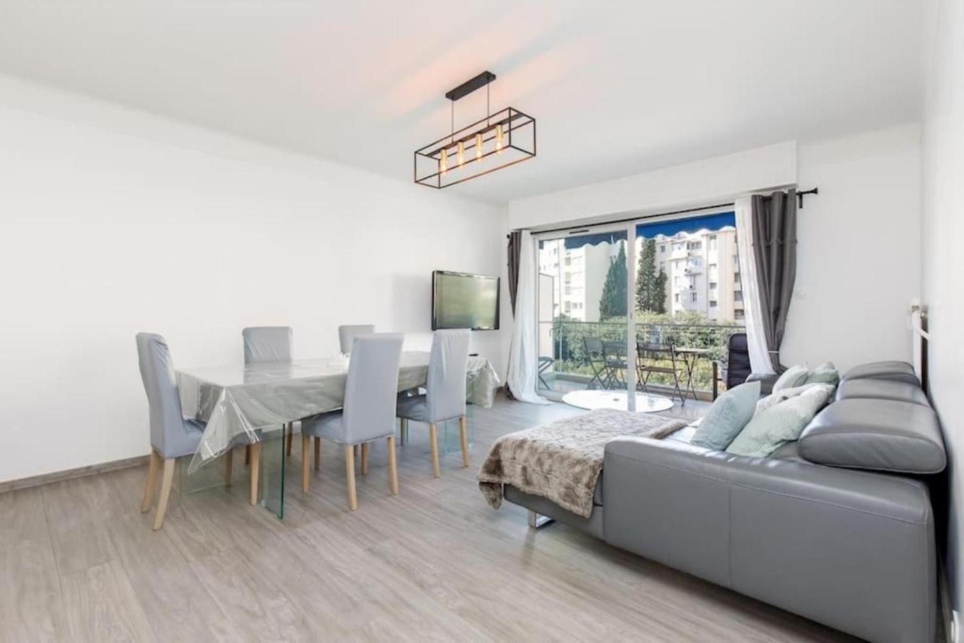 Cosy Moon 3p, Wifi, Climatise, 6 Pers, Classe 3 Etoiles Cannes